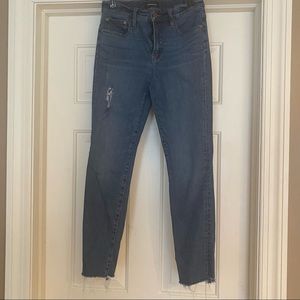 J Crew 9” high rise toothpick jeans 26 Distressed